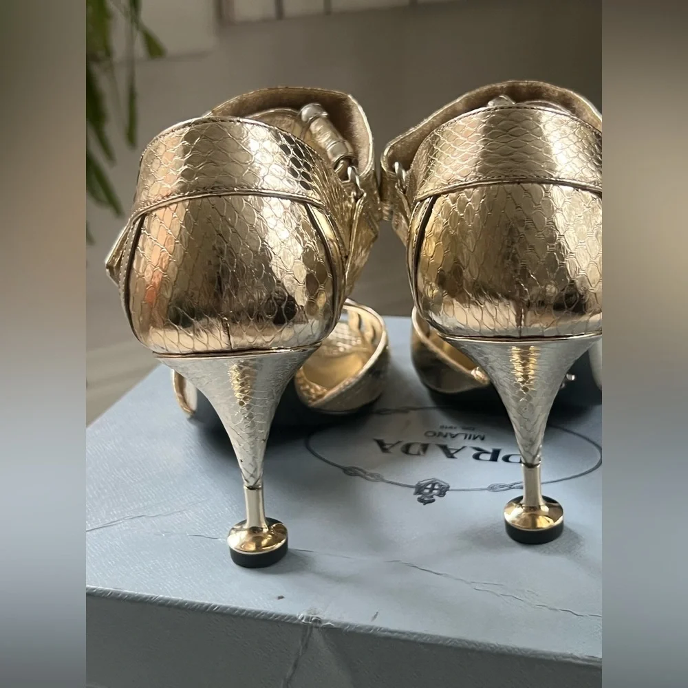 PRADA Gold peeptoe pump sandals size 40/US 10, iconic, worn once - Picture 7 of 12